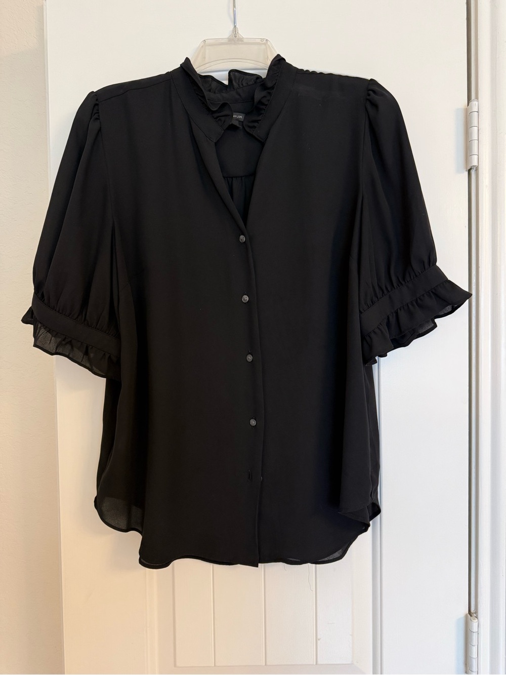 Ann Taylor Black Ruffle Collar Button-Front Short Sleeve Blouse